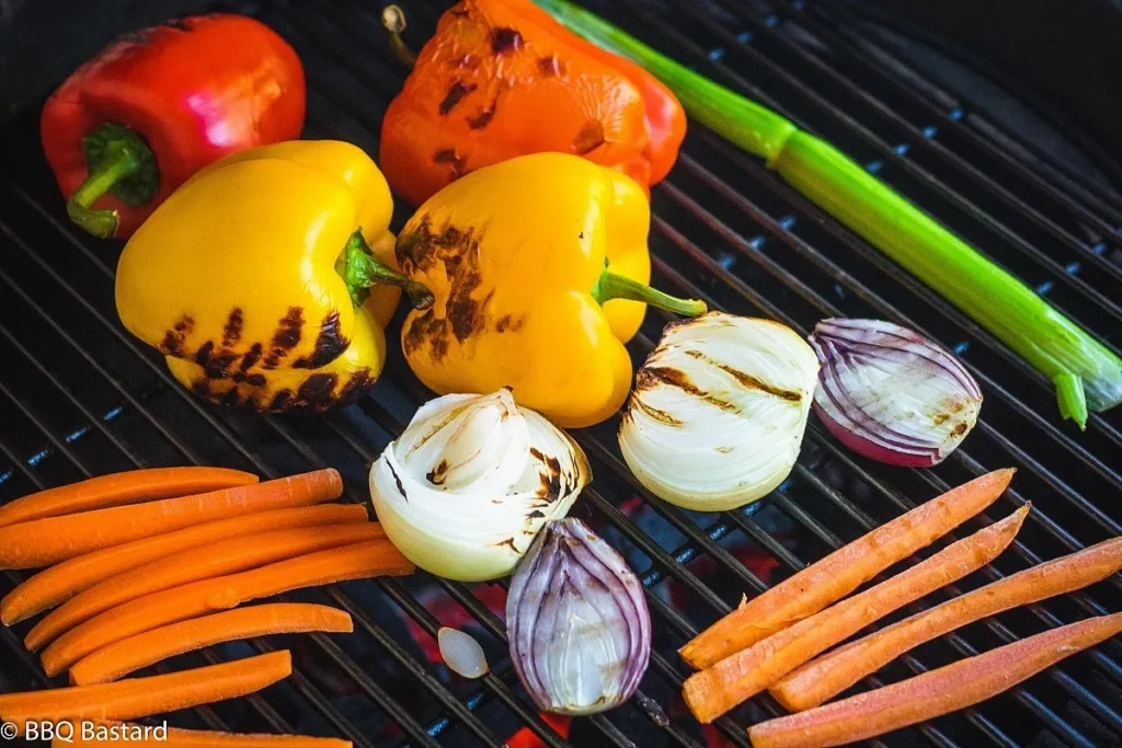 How To BBQ Right Chili: smoking