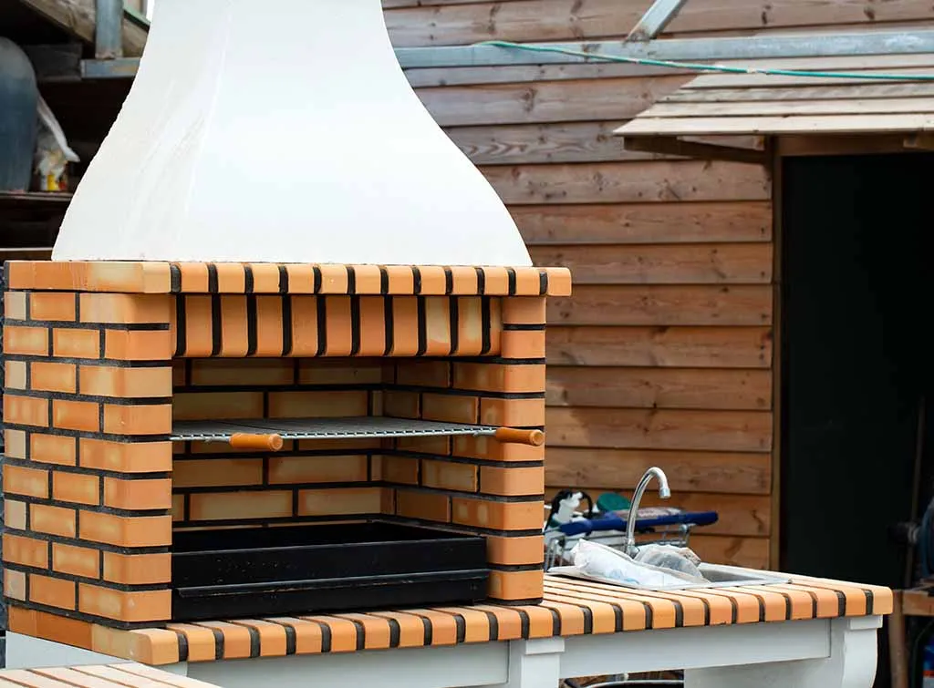 Building a Brick BBQ with Chimney with this step by step guide