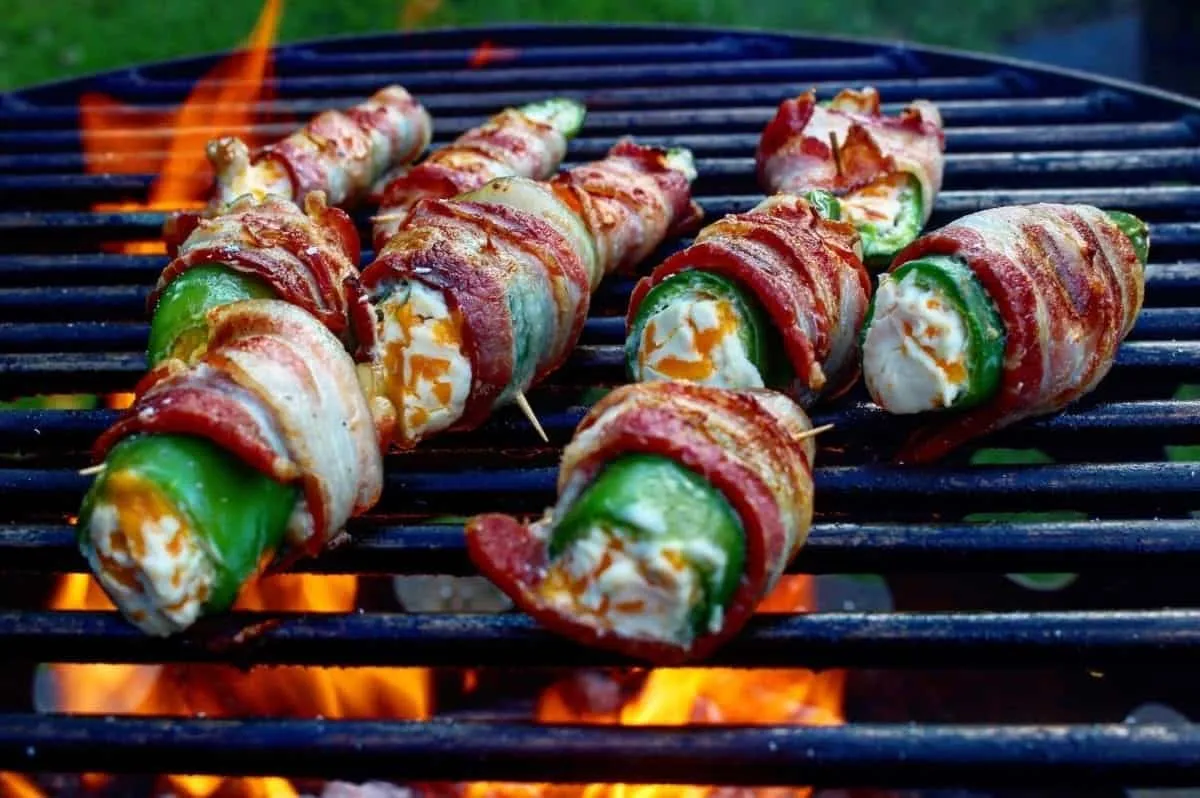 Recipe for BBQ Bacon-Wrapped Jalapeño Poppers
