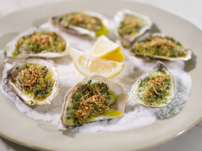 Recipe for Barbecue Grilled Oysters with Garlic Butter
